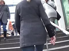 私の陰唇を見てください。