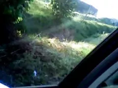 18 歳の少年と彼の叔母の友人