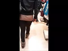 日本毛深い熟女精子の味が大好き