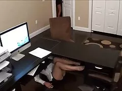 ゲージグラスで毛むくじゃらのオタク