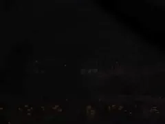 短い髪、スゲの曲線