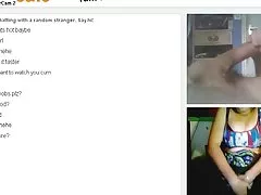 巨大な黒いコックで掘削の金髪ティーン