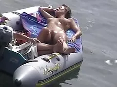 私の妻をクソと兼彼女の猫