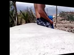 セクシーなブルネットは彼女の生活の rom で演習ヌード