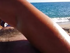 私の妻のオマンコに 4 本の指.