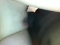 平野探している、茶色のソファで剛毛韓国少女ファック