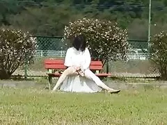 フェラと毛むくじゃらのブルネットのザーメン