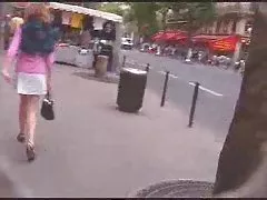 浴室で若いコック成熟した毛深い