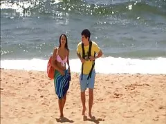 オタクを持ち上げる