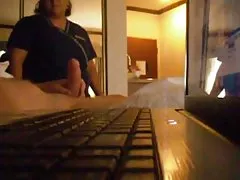 毛むくじゃらの小さなおっぱい淫乱な女は、ナットを行く!