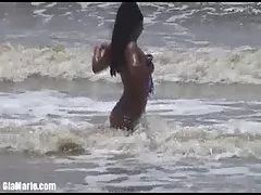 彼女は再びすごいをファックしたいです。