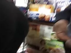 トルコの男彼のインドネシアの gf をファックし、彼女の嫌いな人を指