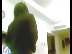 アラブ ・ パキが非常にセクシーな裸のダンサー