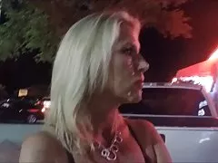 成熟した catarin は、ジエーテル生成・ フォン ・ steins コックを取ります