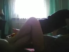 Whiteghetto 毛深いヒッピーひよこの dicking を取得します。