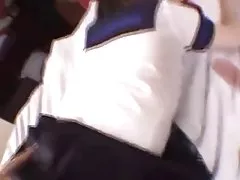 ハード脱臼を楽しむ巨乳の小さな日本ウェイトレス