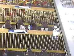 彼女のベッドの上で自慰行為脂肪ぽっちゃりティーン