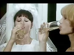 あなたは私の wifes のハード乳首をかむしたいです。