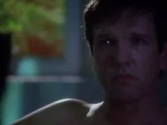 巨大な強烈なオーガズムに素晴らしい毛深い十代 masterbates