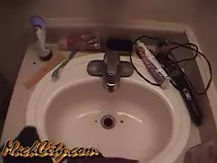 彼女は私をギュッと雌犬のように悲鳴を上げる私。